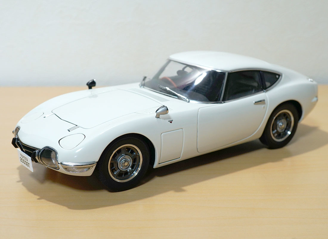 AUTOart MILLENNIUM オートアート 1/18 トヨタ 2000GT クーペ ホワイト