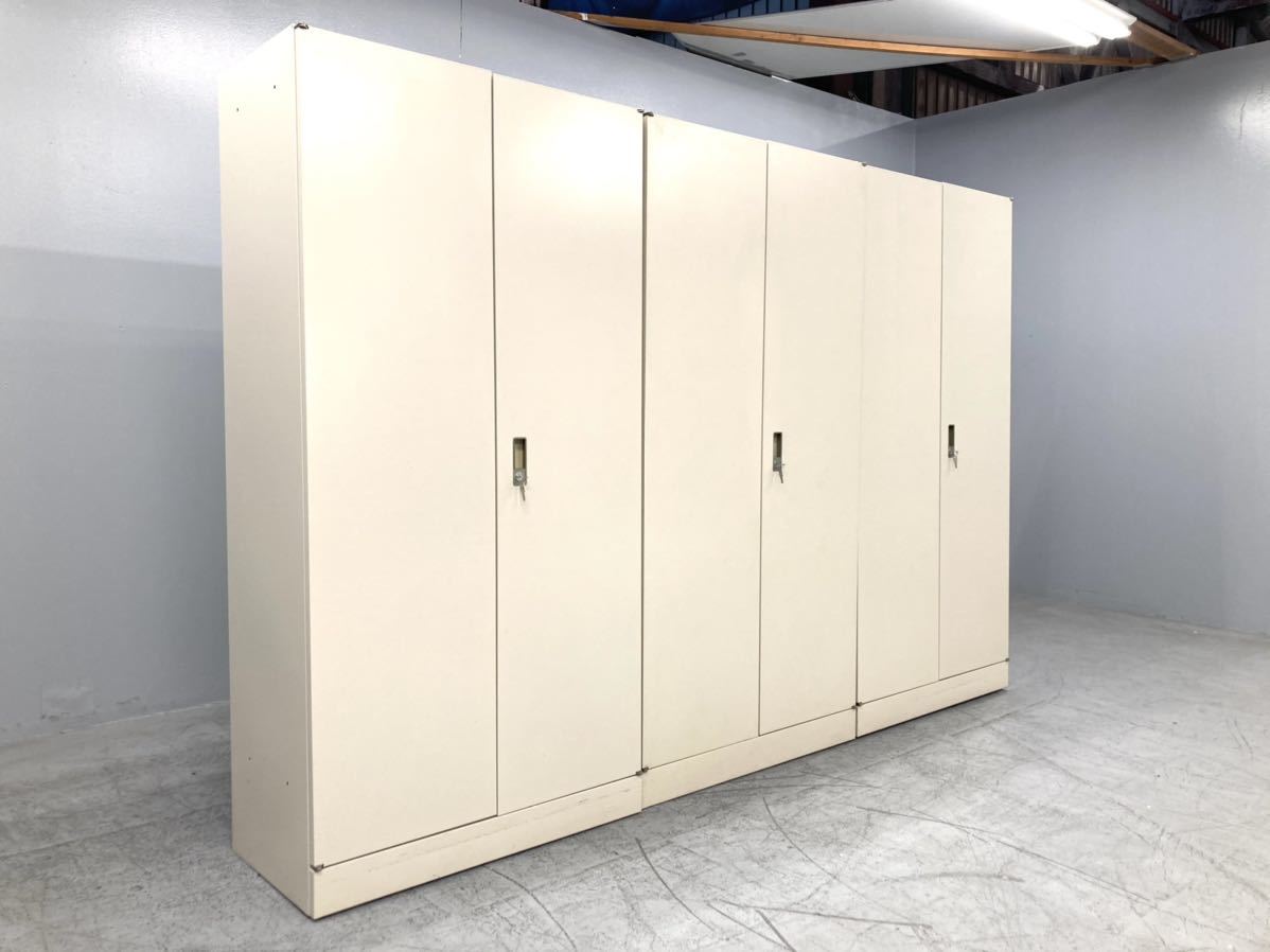 ★1★ okamura/オカムラ　42シリーズ　両開き書庫　3台セット　鍵付き　書類収納　保管庫　整理棚　キャビネット　事務所　オフィス