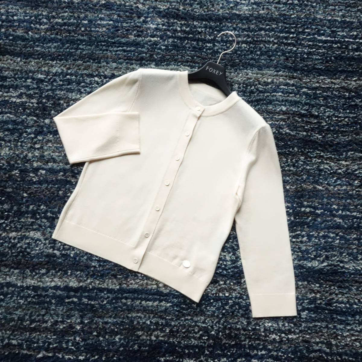 美品 フォクシーブティック カシミヤ100% 襟付き 半袖ニット