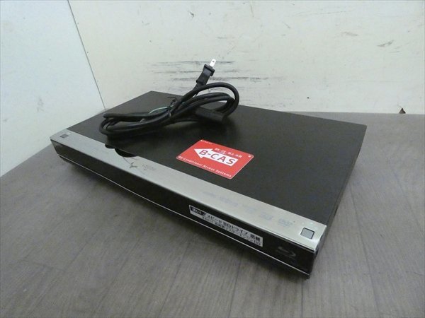 1TB☆13年☆シャープ/SHARP/AQUOS☆HDD/BDレコーダー☆BD-T1500☆3番組同時録画☆3D対応機 管SB9490★