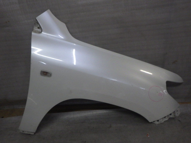 URJ202 200系 ランドクルーザー 純正 フロントフェンダー 右側 右 運転席 側 トヨタ