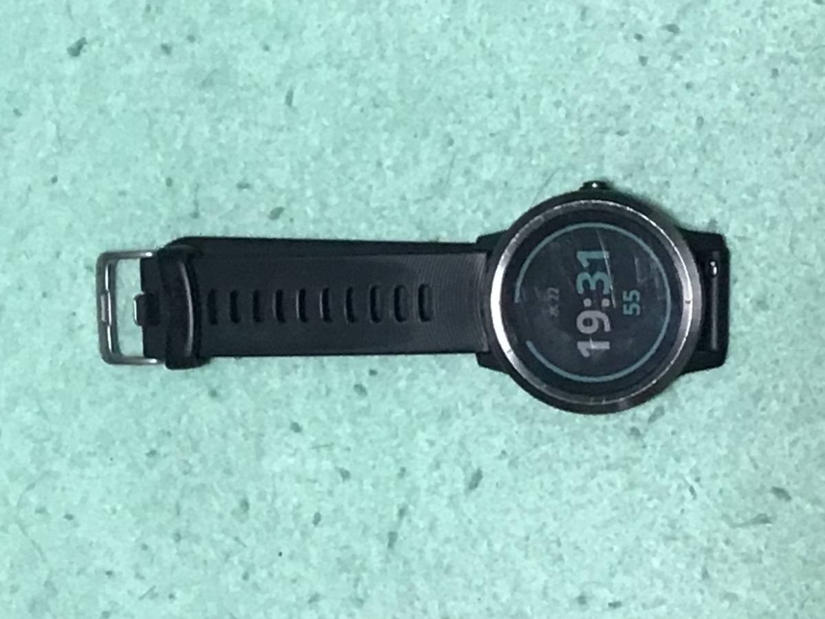 Garmin vivoactive3 中古