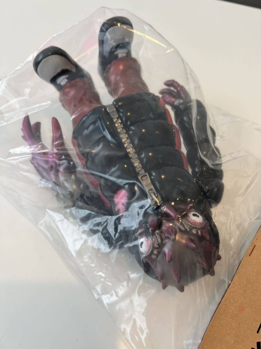 送料無料 クトゥルフオイド イカリ 墓場の画廊 ブラック 限定_2