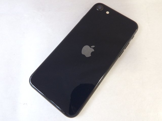 ジャンク☆SIMフリー☆アップル iPhone SE 第3世代［MMYC3J/A］64GB