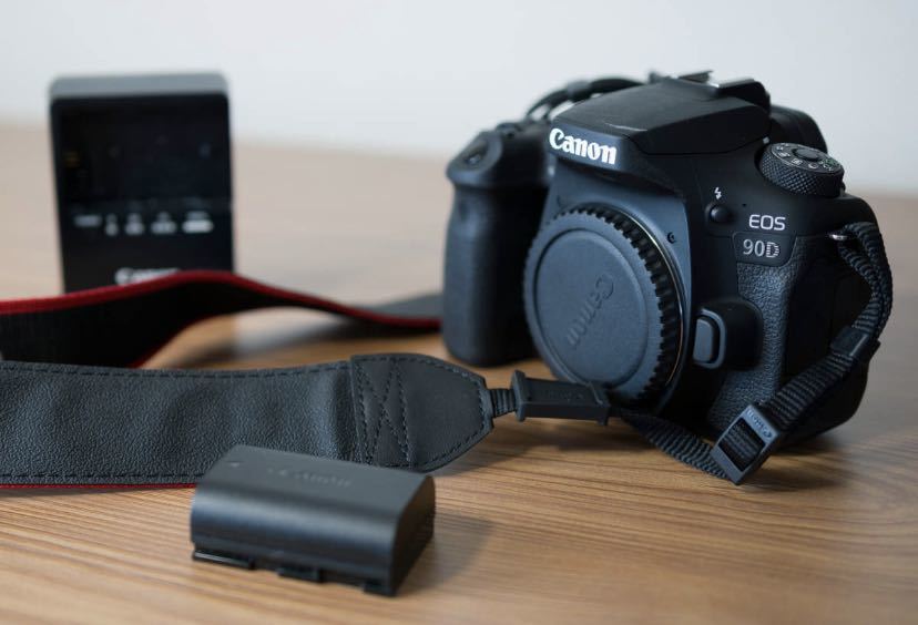 ❤️予備電池付き❤️Canon EOS 90D 手振れ補正ダブルレンズ❤️ 手ぶれ補正付き キャノン Canon EOS 90D標準&望遠レンズセット EF 18