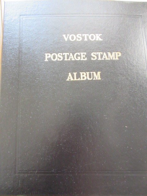 趣味、スポーツ、実用 VOSTOK 世界の絵画切手を収納したアルバム 約