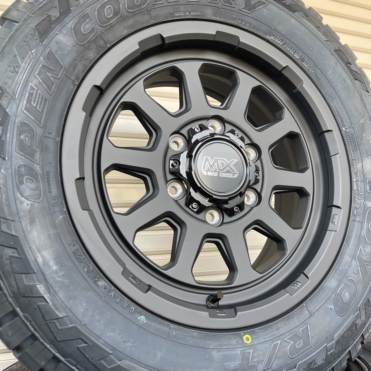 マッドクロスレンジャー◇TOYOオープンカントリーRT 215/70R16 200系 