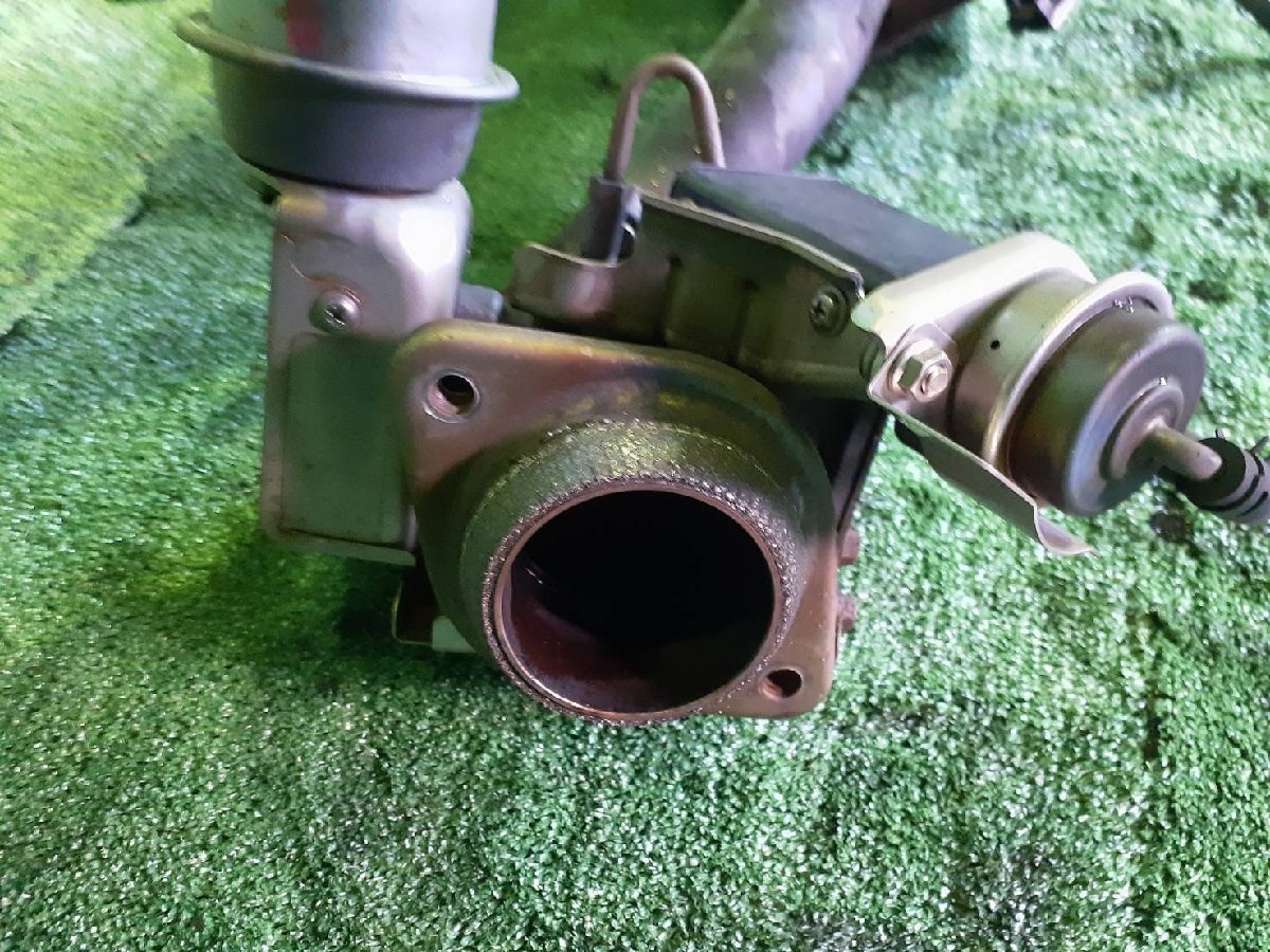 H20年 200系ハイエース スーパーGL 触媒 17410-30240 中古品 即決