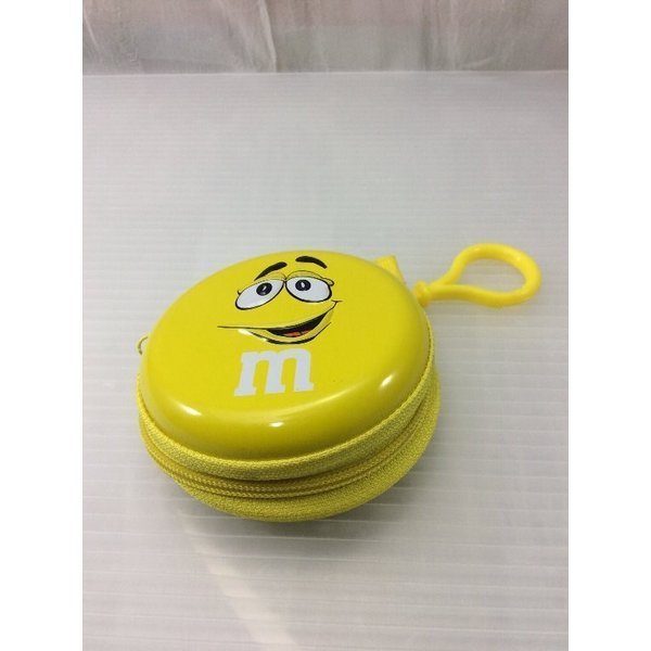 M&M