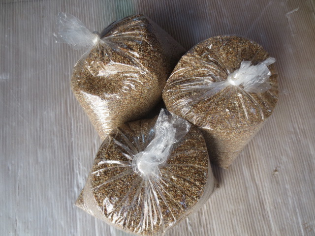 艸 鞍馬砂 小粒 1㎏&times;3袋 3㎏ 水石の砂 水石 敷き砂(岩石、鉱物)｜売買されたオークション情報、yahooの商品情報をアーカイブ公開 - オークファン その他