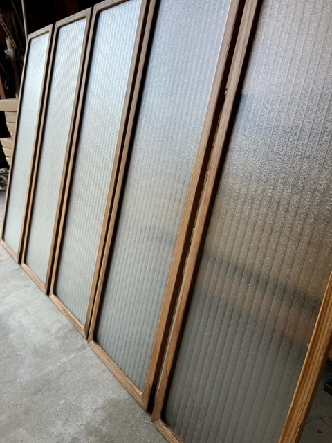 粋なモールガラス 木枠ガラス戸 2枚 建具 サッシ 小窓 古民家 DIY