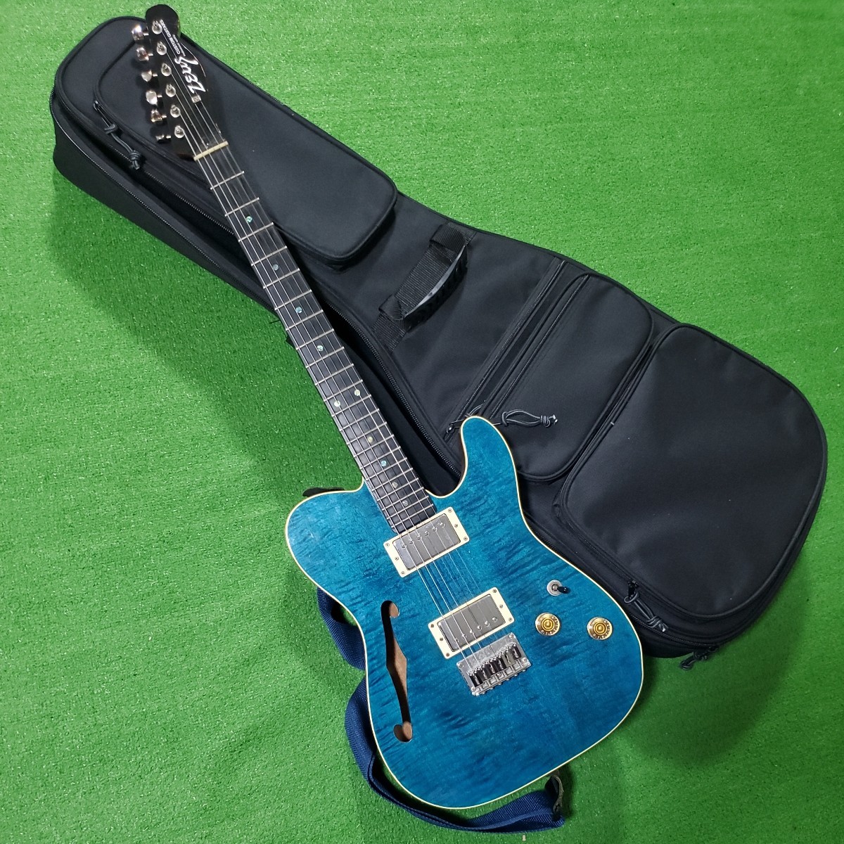 Italia Guitars Torino セミアコースティックギター ゴールド