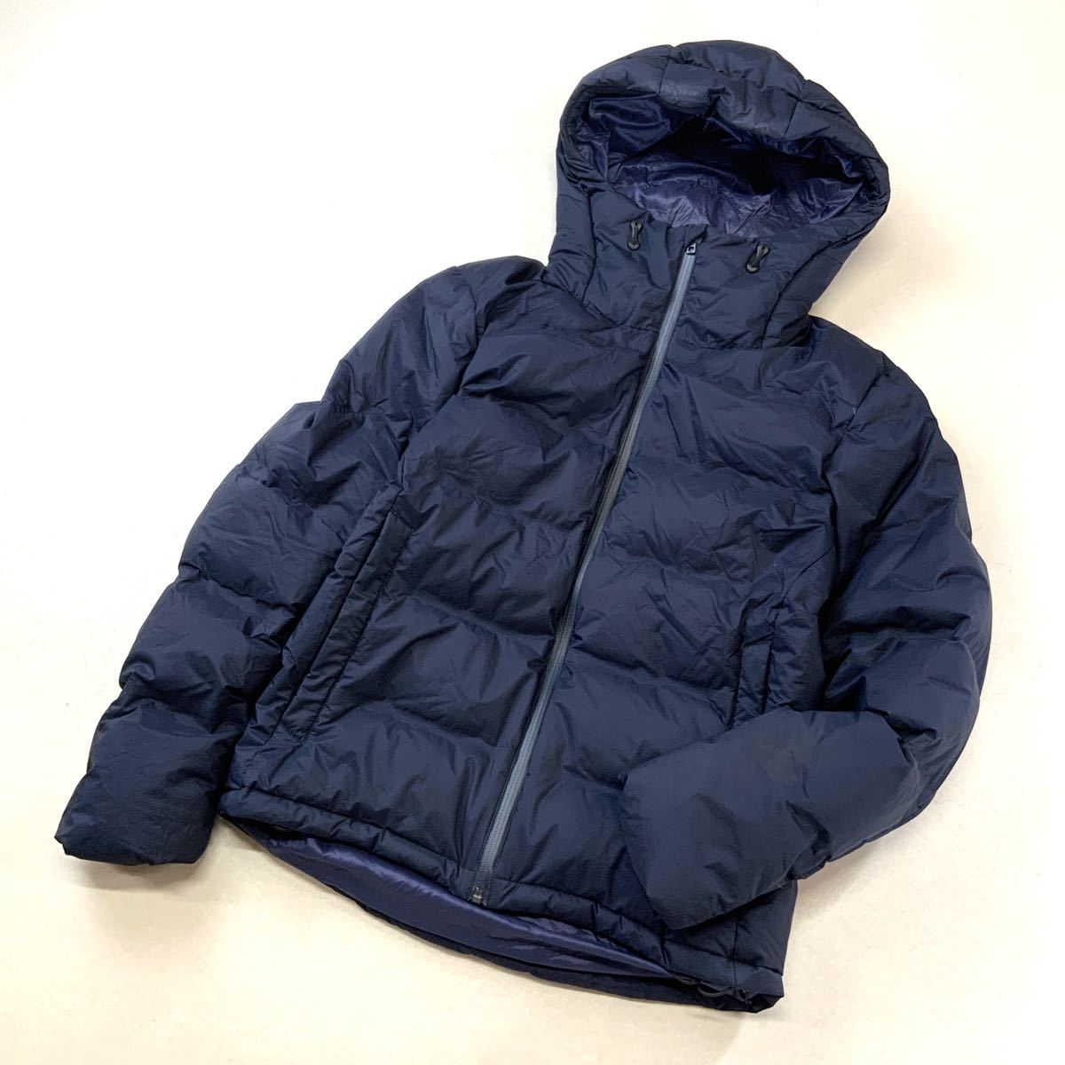 良品 UNIQLO ユニクロ シームレスダウン ダウンジャケット メンズ Mサイズ ネイビー 紺 アウトドア パーカーダウン