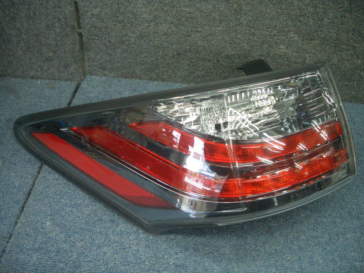 □□2303-OZ17 美品!ZWA10 レクサス CT200H 左 テールランプ テールライト KOITO 76-15 LED 点灯OK 中古