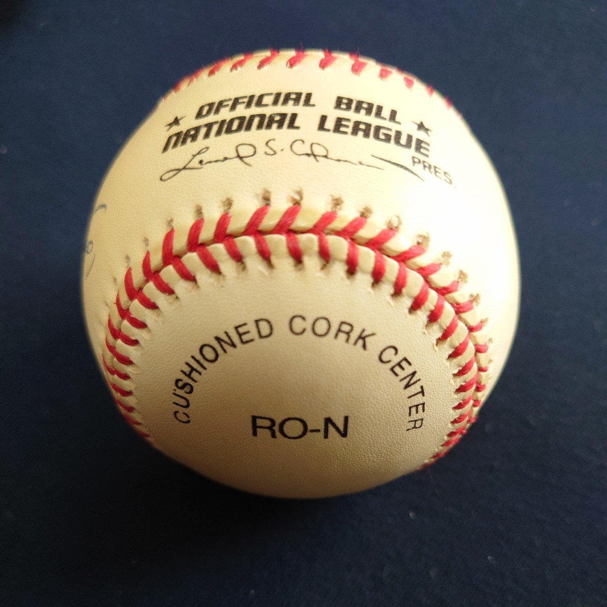 B02 逸品 阿部慎之助 貴重な中央大学時代の直筆サインボール 直筆