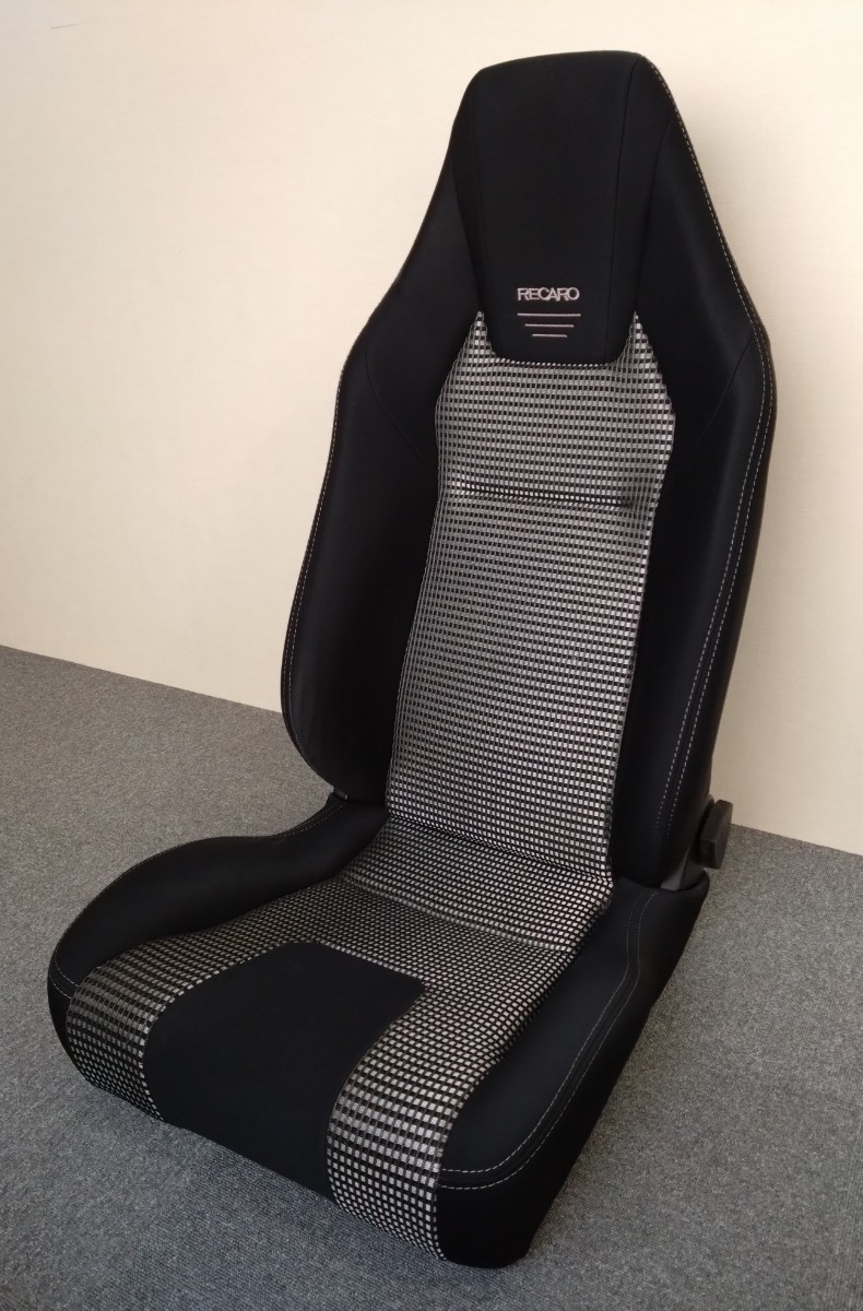 RECARO LX-F IM110 B|レカロシート(P席) LX-F 正規品RECARO RECARO LX-F IM110 B|レカロシート(P席) LX-F 正規品RECARO