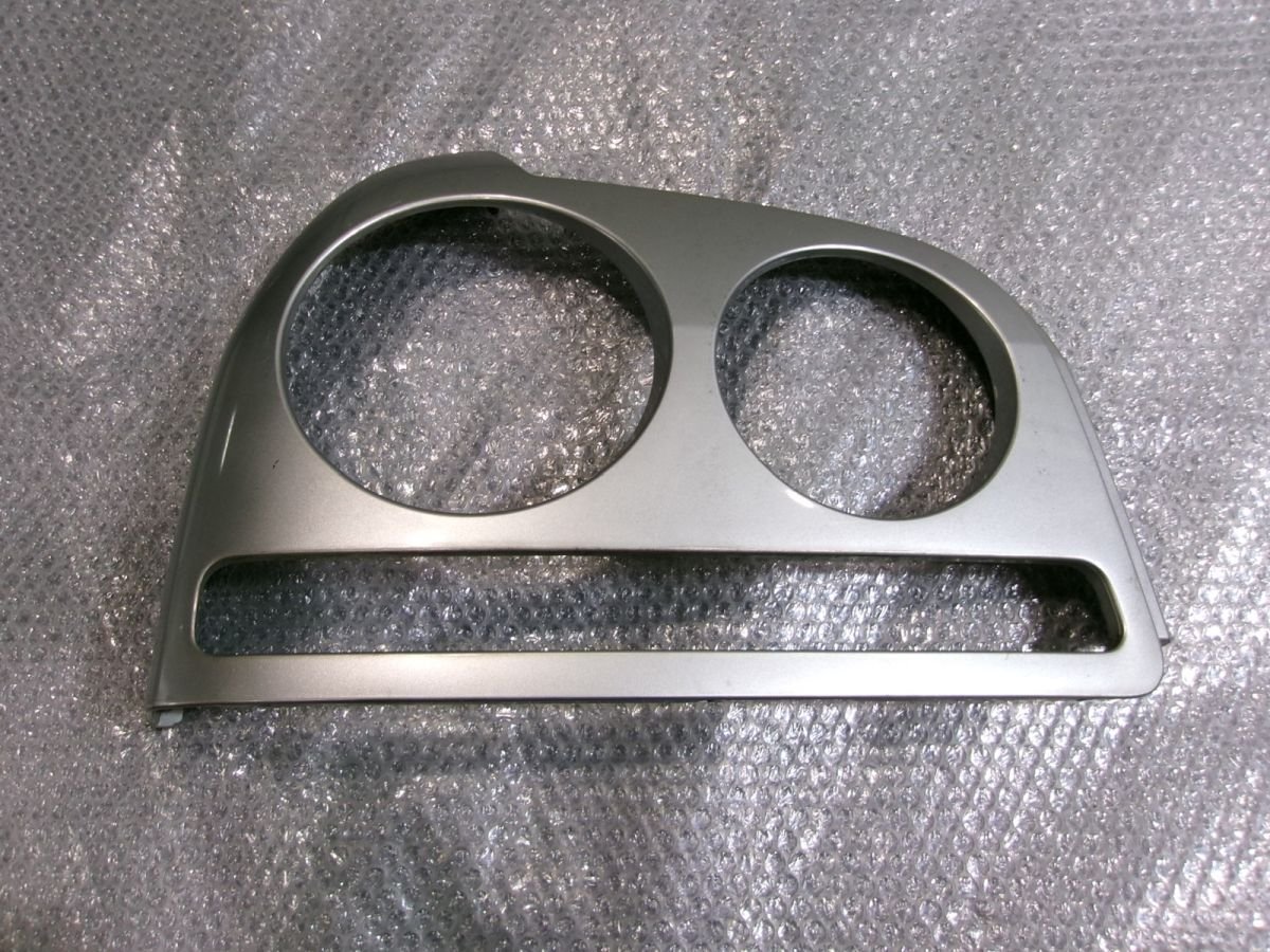 めい様 R60717 セレナ ハイウェイスター C28 純正 フォグカバー 右 ブラック