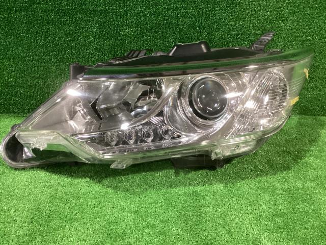 カムリ DAA-AVV50 左ヘッドランプASSY 標準 26/9~ 33-185 81150-33A11