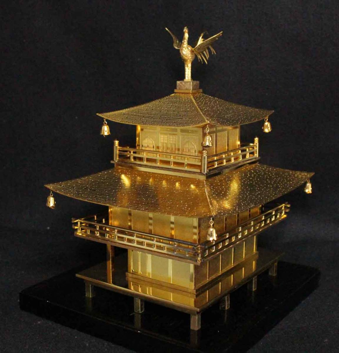 176]金属工芸 金閣寺 置物 金色 gold color 鳳凰 25cm Kinkakuji