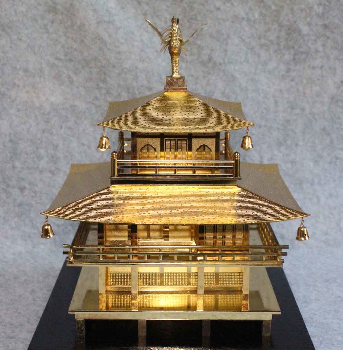176]金属工芸 金閣寺 置物 金色 gold color 鳳凰 25cm Kinkakuji