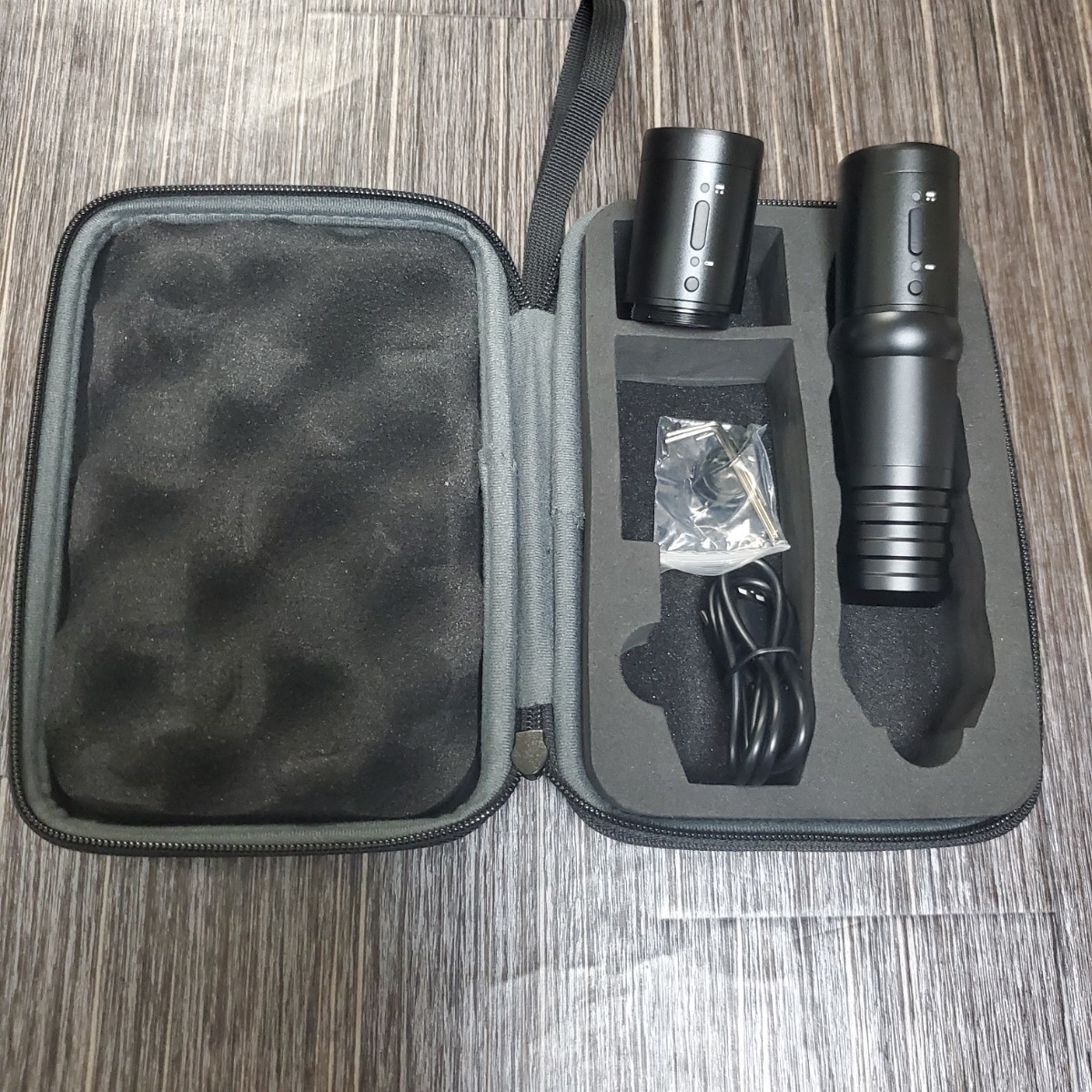 XNET XBOY ワイヤレスタトゥーマシン 2パワーサプライセット ☆ tattoo machine 刺青 ☆