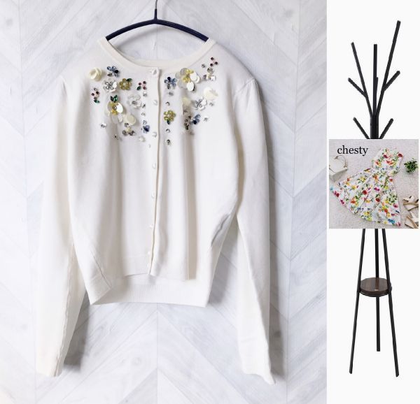 チェスティ 　美品　カーディガン　 サイズF 　ビジュー　ストレッチ　白系　 Chesty