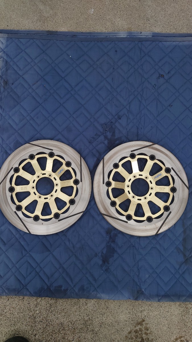 サンスター KC202 310パイ スリットタイプCB1300SF SC40 ブレーキ