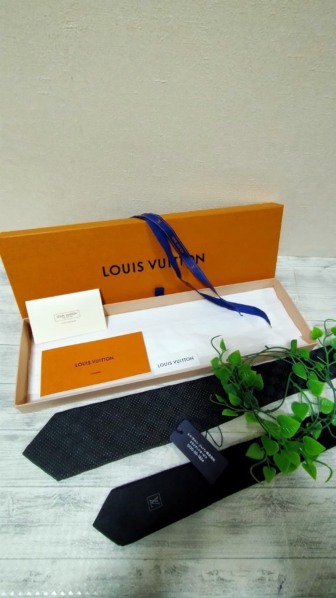 定価26400円 未使用 近い LOUIS VUITTON ルイヴィトン ネクタイ