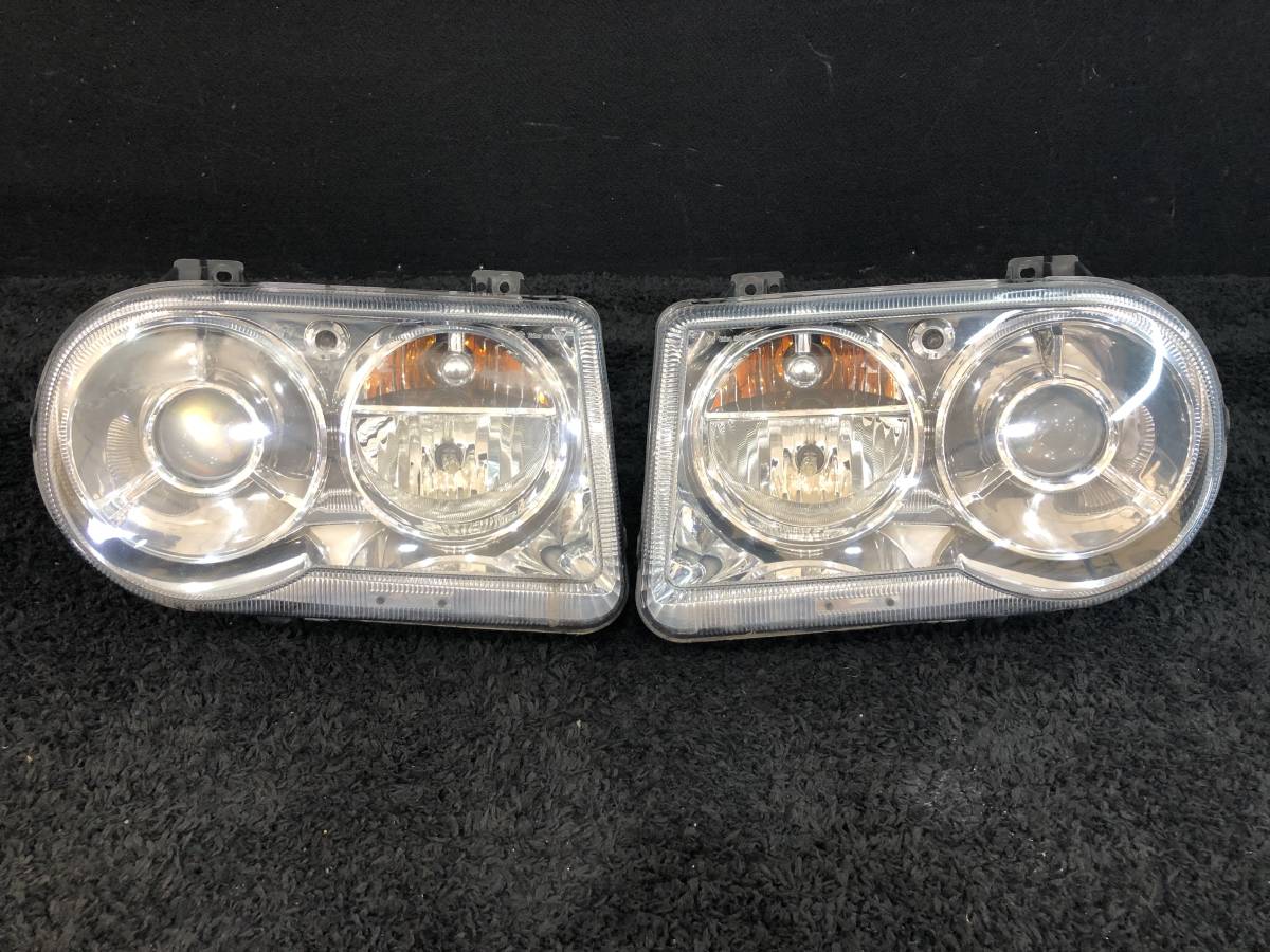 クライスラー 300C HID ヘッドライト 左右 (バラスト付) Valeo