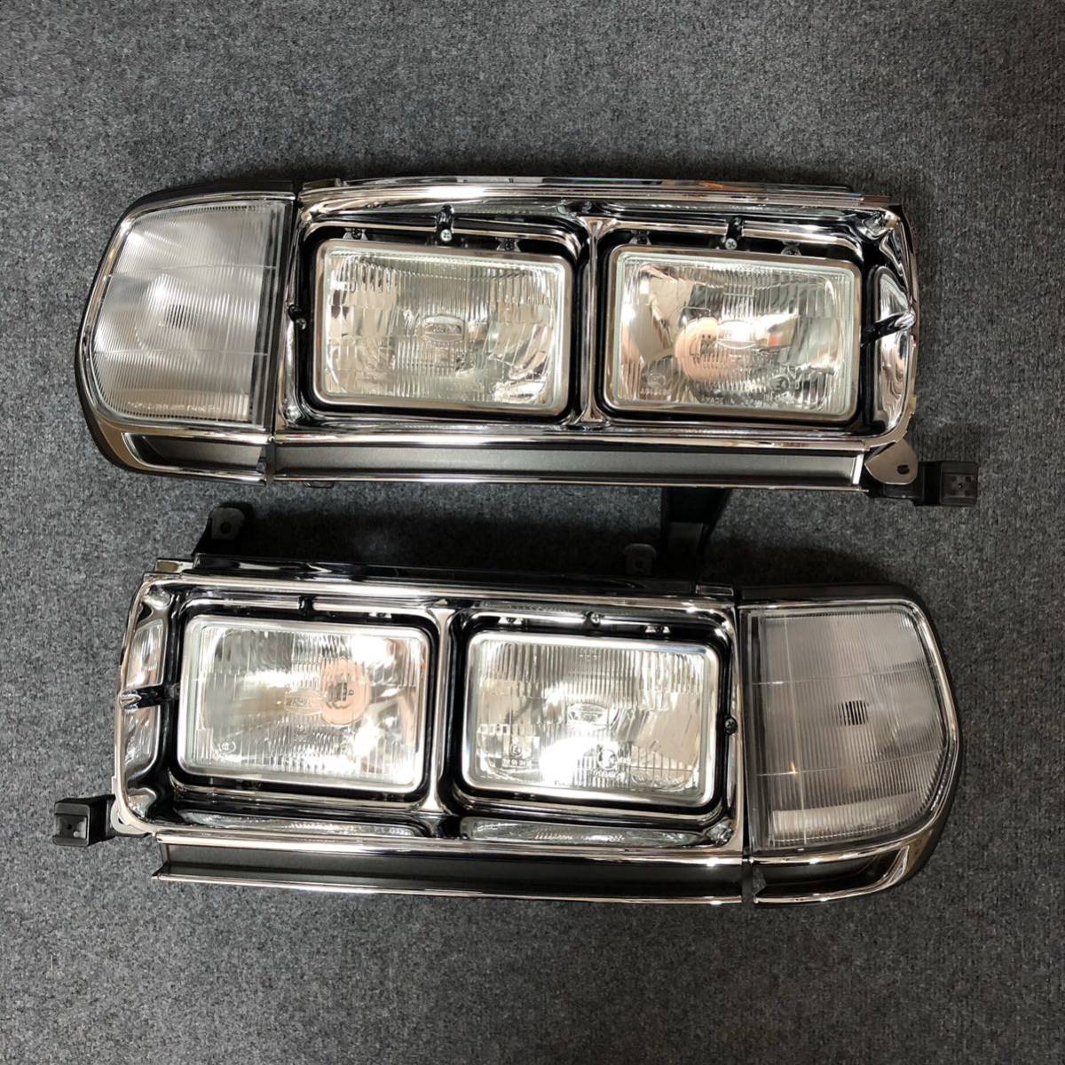ランドクルーザー80角目キットトヨタ 純正品 ランクル80 角目 輸出用 