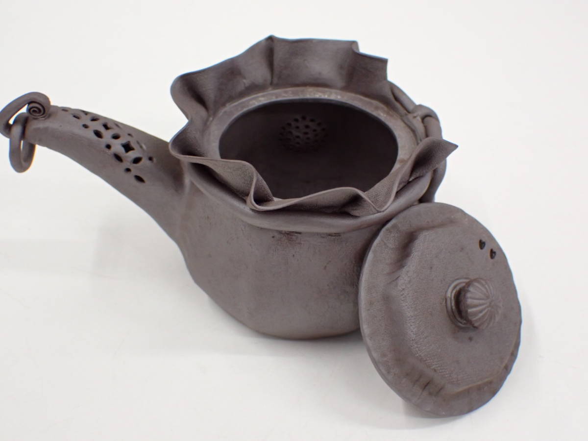 UH572 萬古焼 型萬古 急須 「貴山 造」 回転つまみ 在銘 煎茶道具 茶器