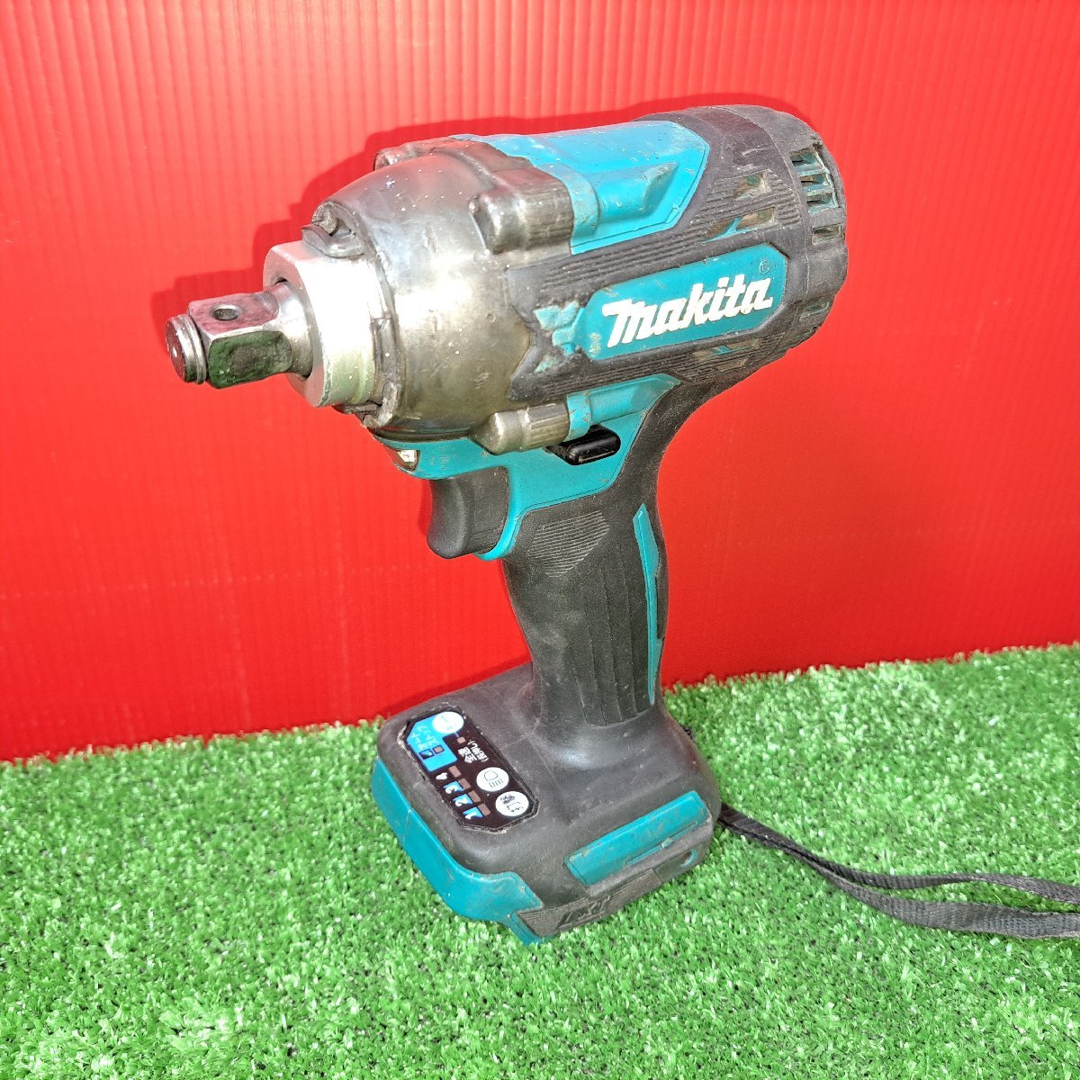 中古品】☆マキタ(makita) コードレスインパクトレンチ TW300DZ 