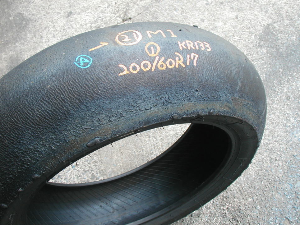 Te　DUNLOP KR133 M1 200/60-17 スリックタイヤ KR133 ＞ - DL-TYRE⁄商品詳細 オートバイタイヤ専門店 (リア