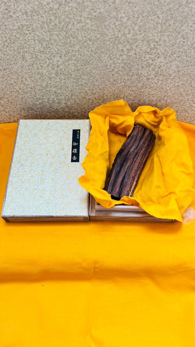 頂上沈香【伽羅香】73g 香木 沈香 茶道具 伽羅 鳩居堂 松栄堂 聞香