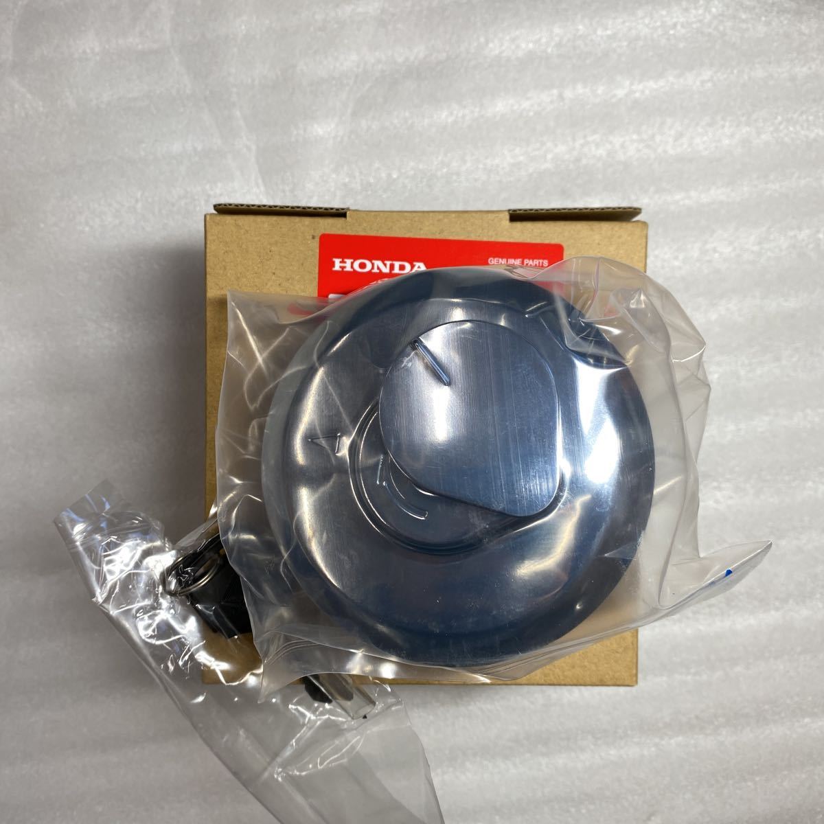 限定セール，お買い得 ホンダ 純正 CBX400F CBX550F タンクキャップ キー付きタンクキャップ タンク(ホンダ用)｜売買されたオークション情報、yahooの商品情報をアーカイブ公開 - オークファン ホンダ用