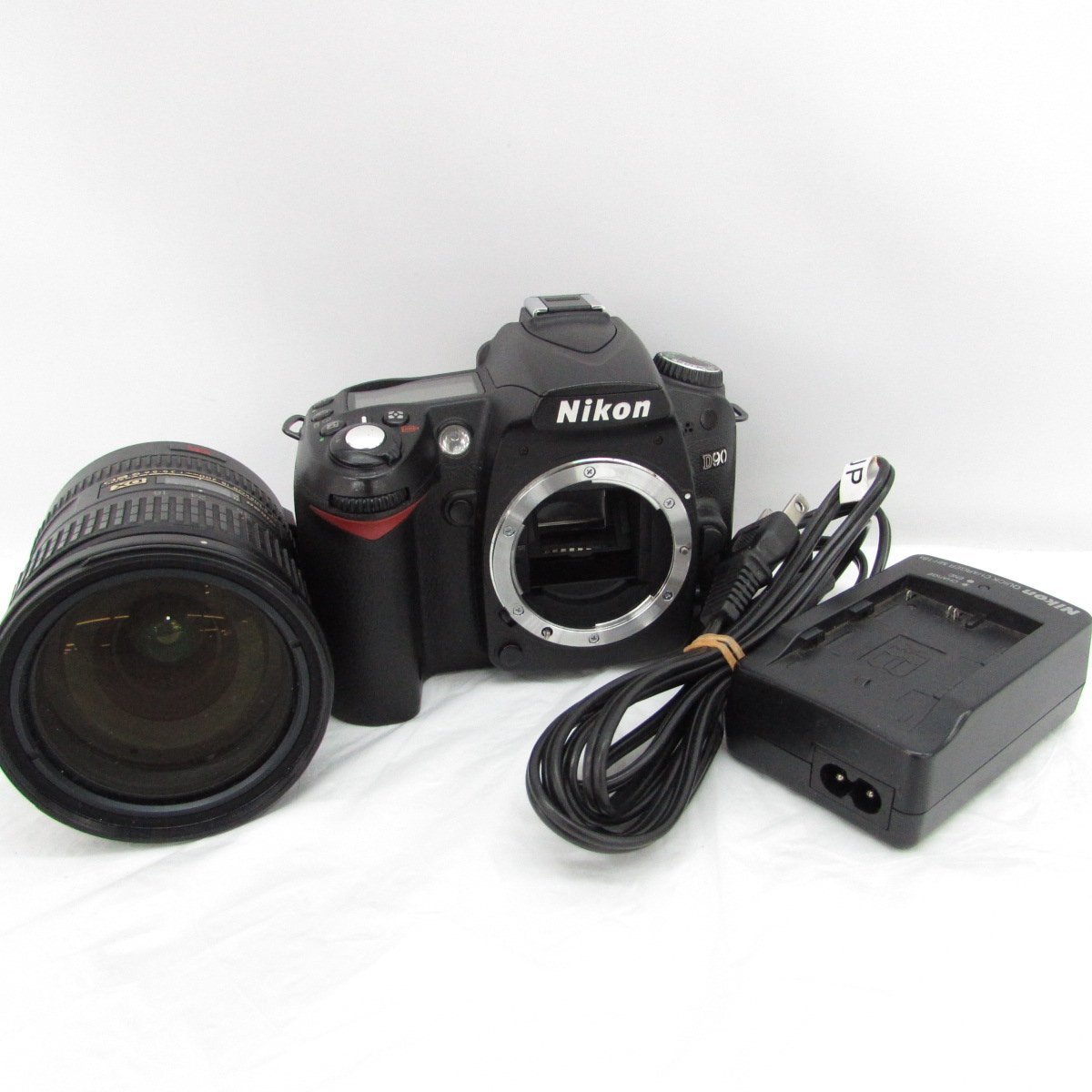 中古品】Nikon ニコン デジタル一眼レフカメラ D90 15-200 VR レンズ 