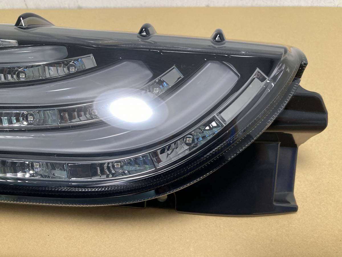 ■ioy0411■ハイエース 200系　テールライト　テールランプ　左右　LED■EAGLE EYES EE-TY788■TY788-BJSE2-SCB5HK■ ハイエース テールランプ 200系 2型 1型 オープニング