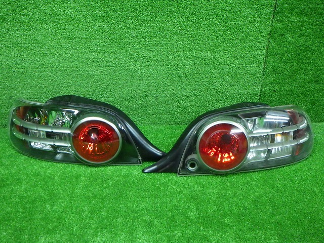 マツダ SE3P RX-8 前期 テールレンズ 左右セット 220-61009 訳アリ 230404135