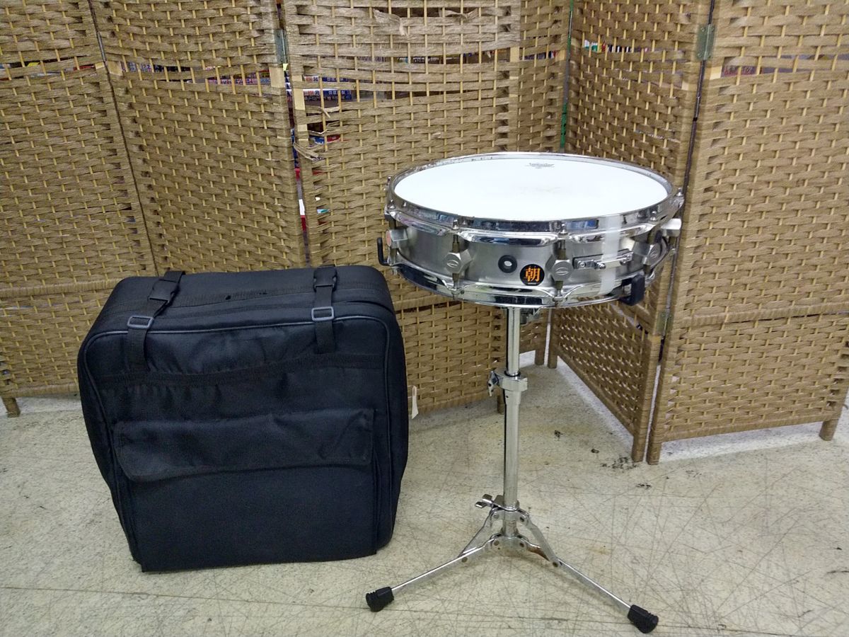 未使用に近い スネアスタンド 美品 楽器 パーカッション ドラム 太鼓 ホビー 未使用に近い スネアスタンド 美品 楽器 パーカッション ドラム 太鼓
