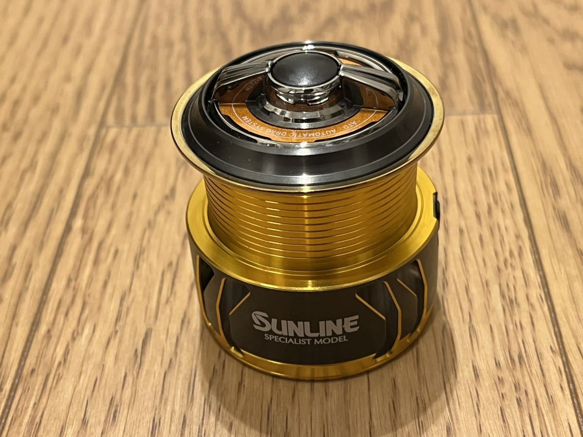 SUNLINE SSM-25 スプール ゴールド/ブラック ① SUNLINE SSM-25