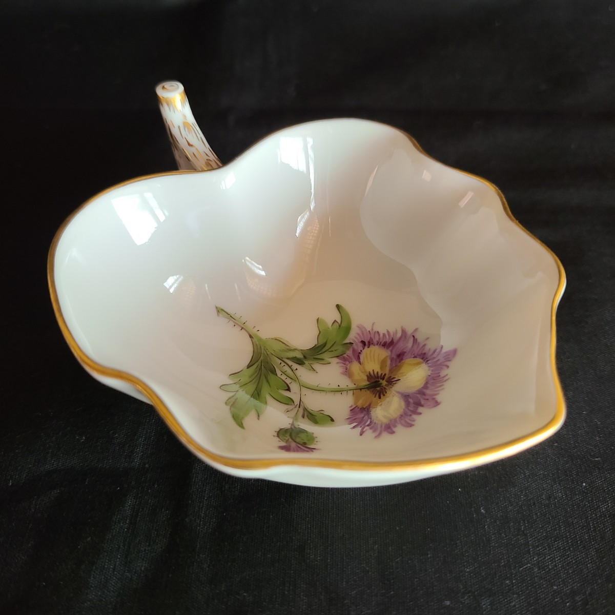 28☆ 状態良! Meissen マイセン 小さな リーフディッシュ 小皿 菓子皿 