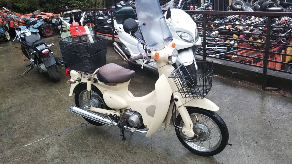 ホンダ・リトルカブ・シールド・カゴ付