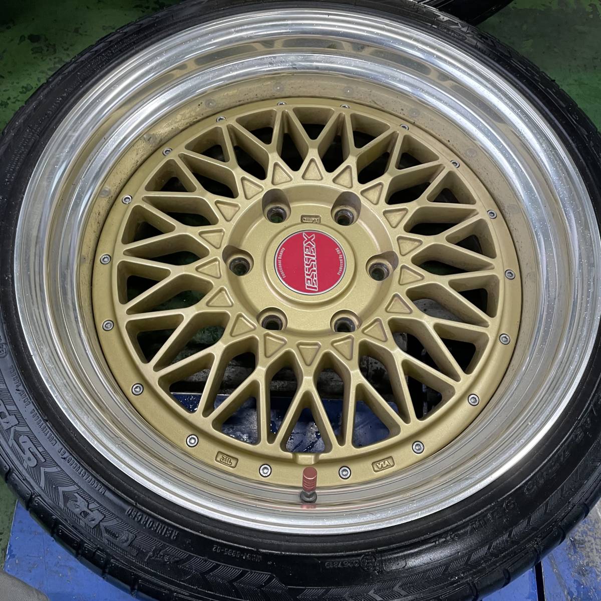 ESSEX ENCM ハイエース ハイエース用 エセックス 18インチ ホイール 4本 ESSEX(エセックス) CRS essex 0 ホイールタイヤ 送料無料 18インチホイール(2ピース)&タイヤ ESSEX(エセックス)
