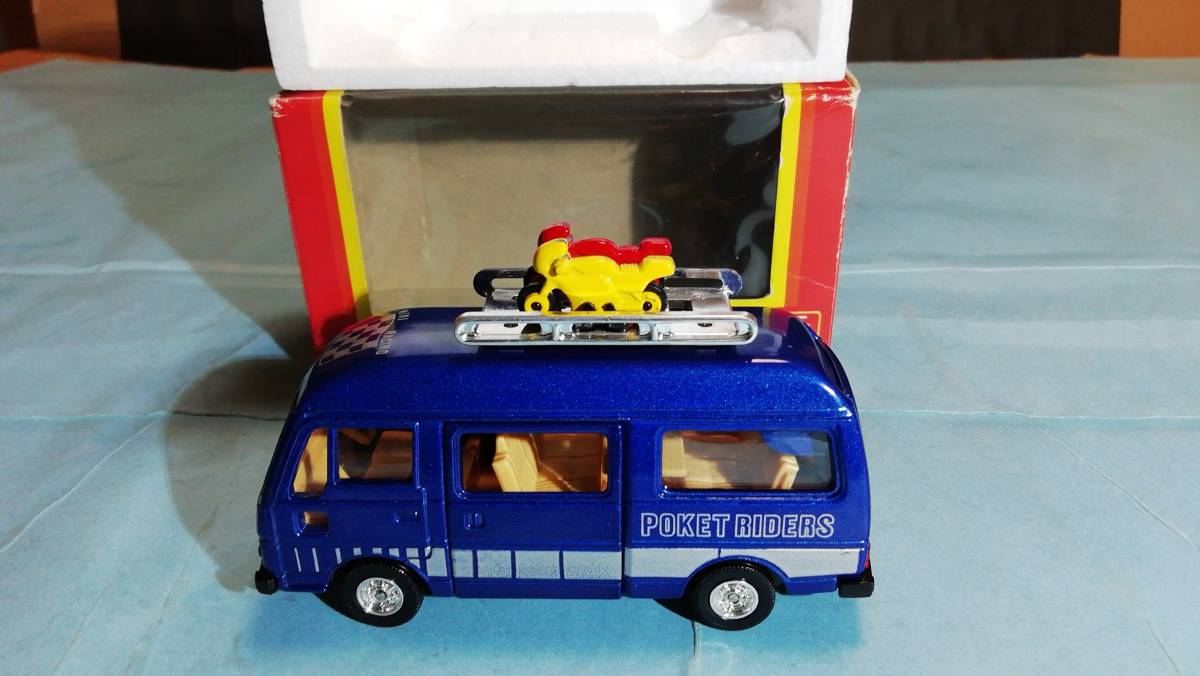 トミカダンディー 日産キャラバン(ポケバイ)