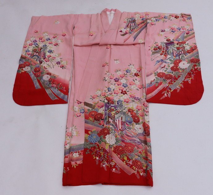 inagoya★お手頃価格★【四つ身】 ピンク系 着用可 女の子用 正絹 七五三 撮影 中古 x1621my