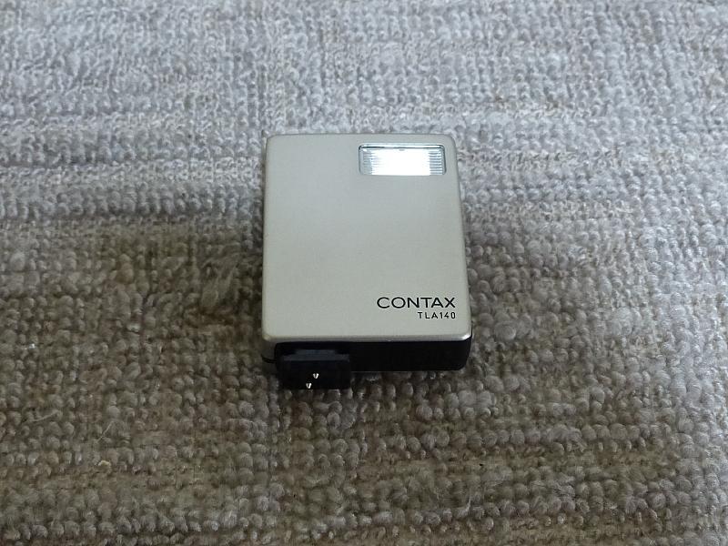 CONTAX TLA 140 電子フラッシュ Amazon | CONTAX TLA140 | フラッシュ・ストロボ 通販