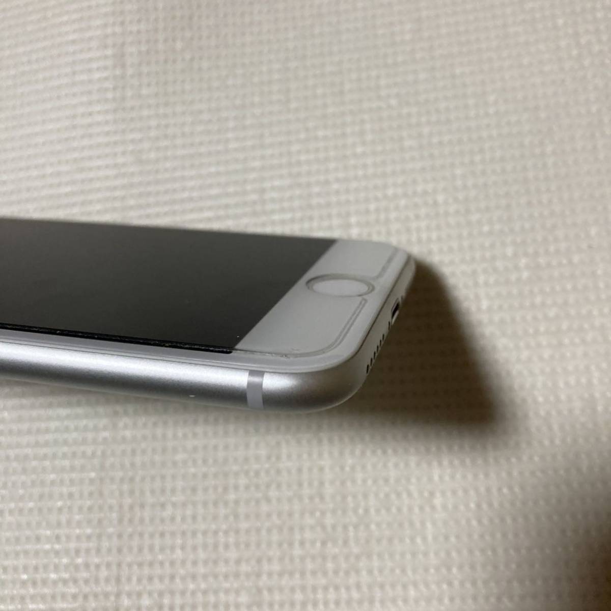 超美品 SIMフリー iPhone8 64GB シルバー ロック解除済 バッテリー最大