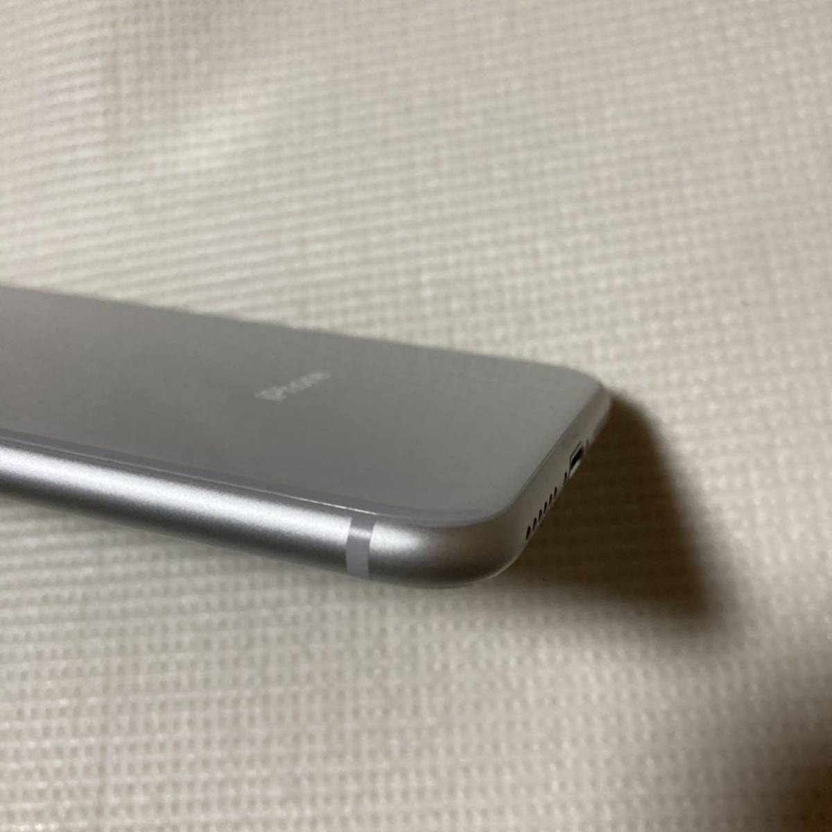 超美品 SIMフリー iPhone8 64GB シルバー ロック解除済 バッテリー最大