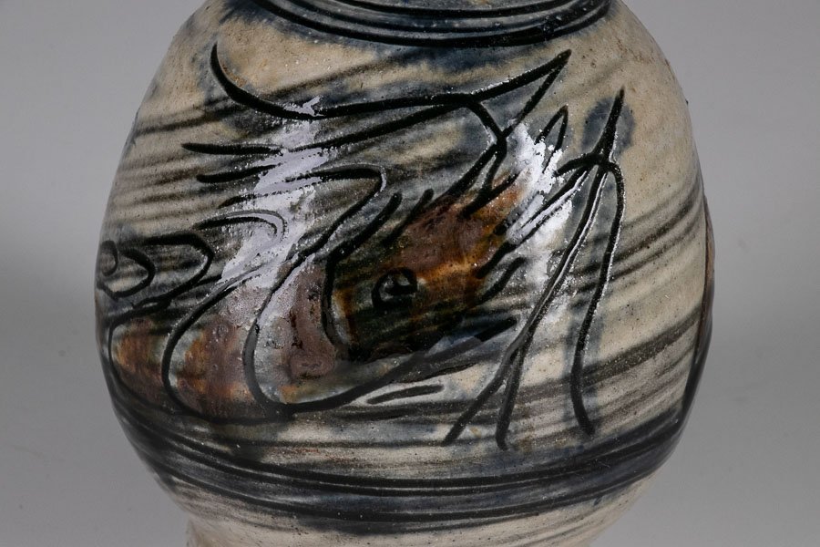 人間国宝 金城次郎 きんじょうじろう 魚海老文徳利 共箱 15077 壺屋焼