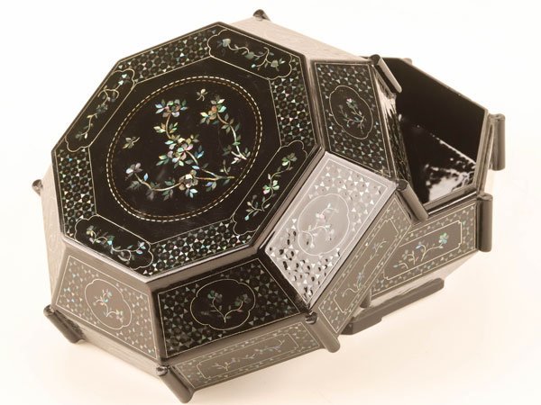 【赤字超特価，格安】 流 中国美術 螺鈿細工花文八角蓋物 TK524(その他)｜売買されたオークション情報、yahooの商品情報をアーカイブ公開 - オークファン その他